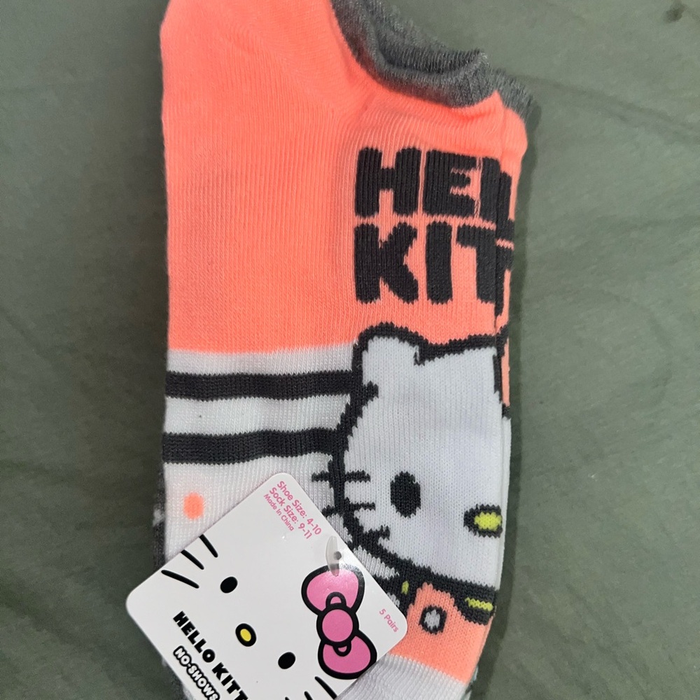 Hello kitty no show socks